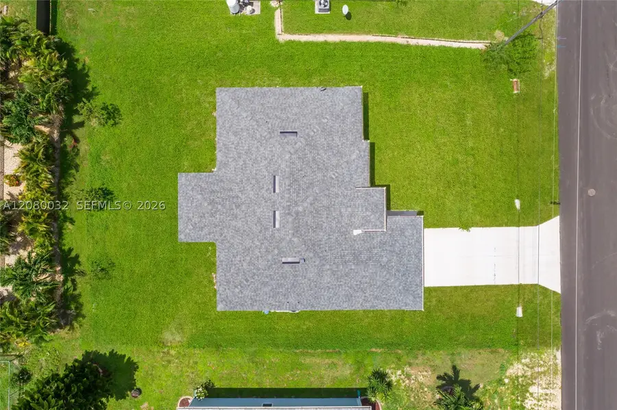 1208 NE 19th St, Cape Coral, FL 33909 - #2