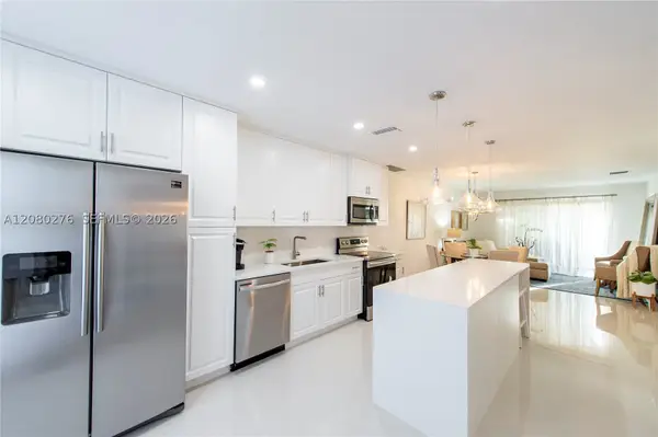 8580 Bella Vista Dr, Boca Raton, FL 33433