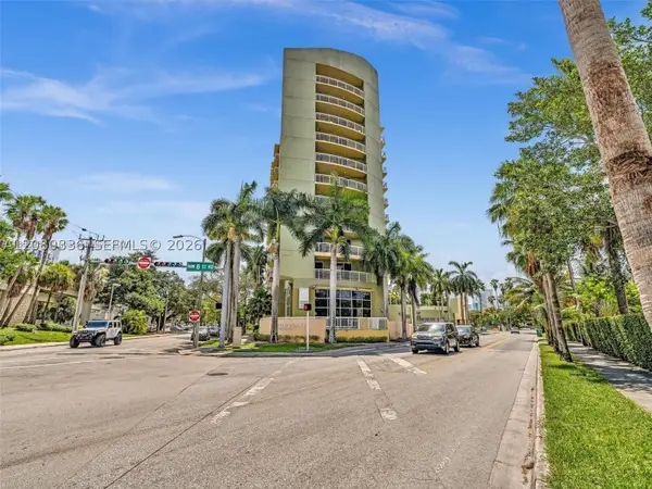 816 NW 11th St #902, Miami, FL 33136
