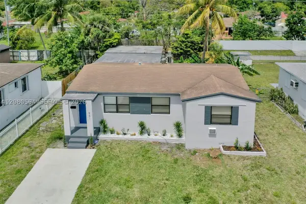 941 NE 155th Ter, North Miami Beach, FL 33162
