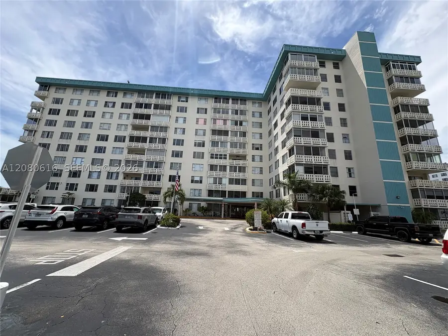4330 Hillcrest Dr #816, Hollywood, FL 33021 - #2