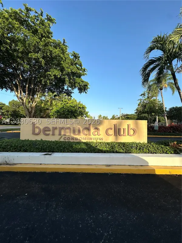 6090 NW 64th Ave #310, Tamarac, FL 33319