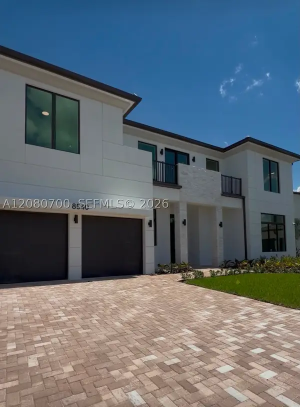 8540 NW 160th Terrace, Miami Lakes, FL 33016