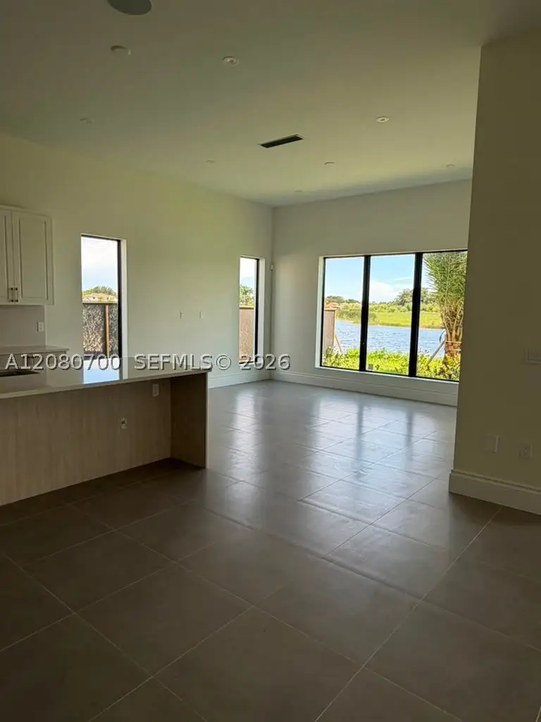 8540 NW 160th Terrace, Miami Lakes, FL 33016 - #3