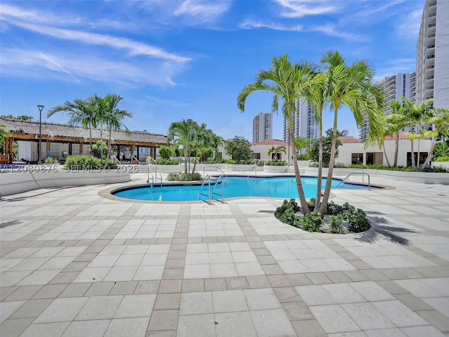 20281 E Country Club Dr #CAB3, Aventura, FL 33180 - #2