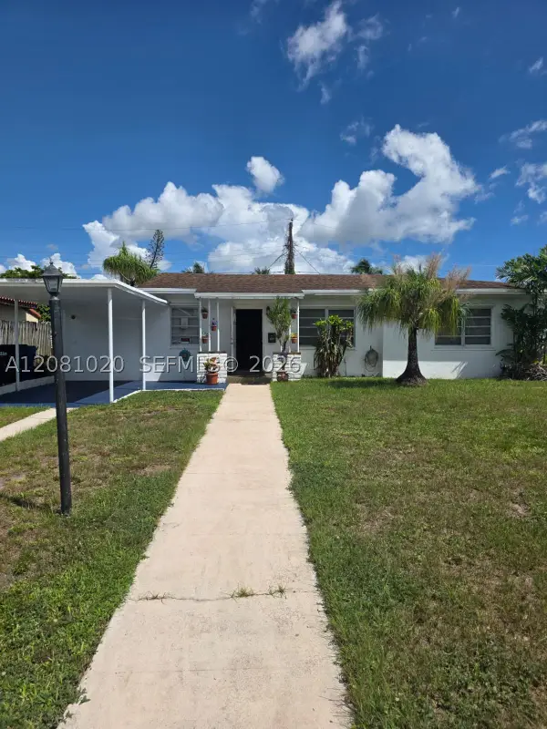 921 NE 163rd St, North Miami Beach, FL 33162