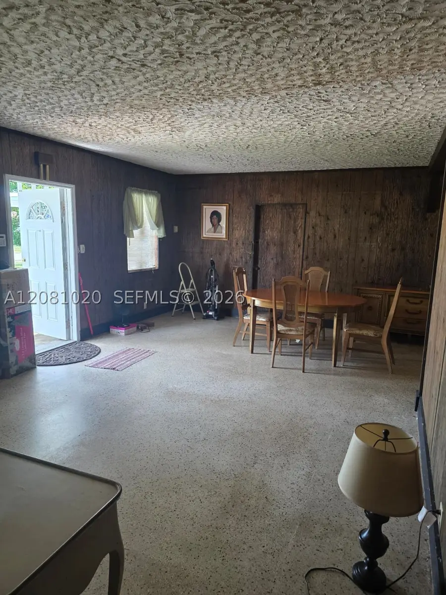 921 NE 163rd St, North Miami Beach, FL 33162 - #3