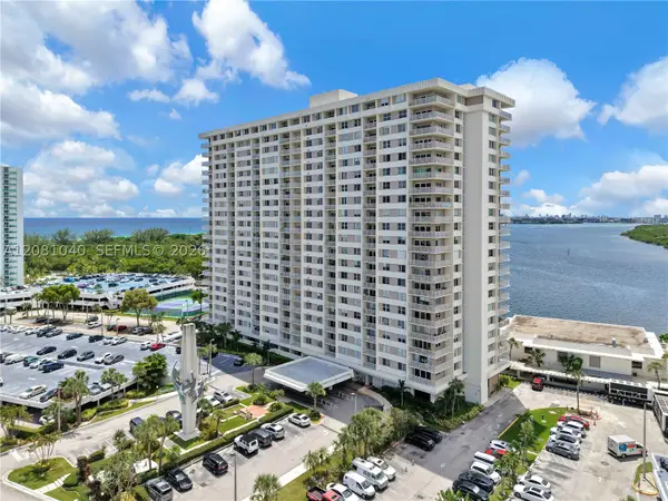 300 Bayview Dr #211, Sunny Isles Beach, FL 33160