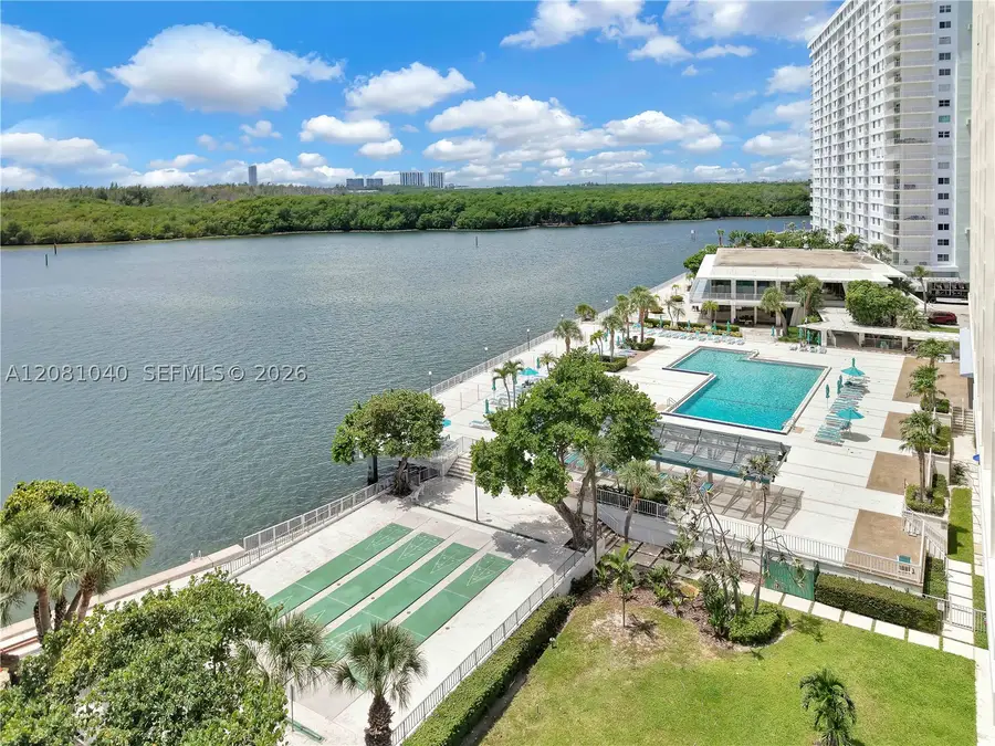 300 Bayview Dr #211, Sunny Isles Beach, FL 33160 - #3