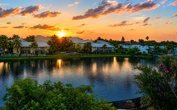 8260 SW 210th St #308, Cutler Bay, FL 33189