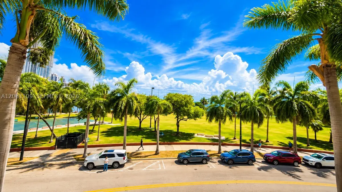 1900 N Bayshore Dr #504, Miami, FL 33132 - #1