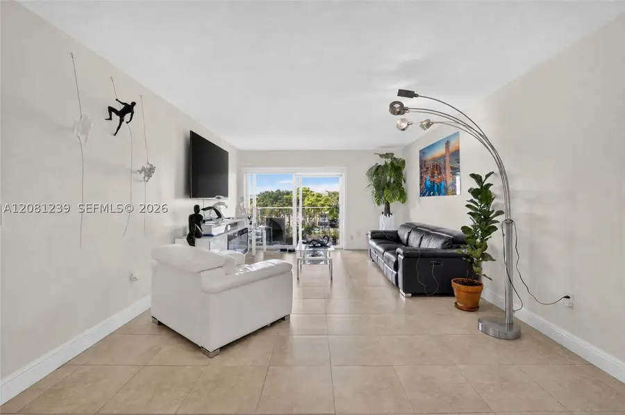 7787 SW 86th St #E-409, Miami, FL 33143 - #3