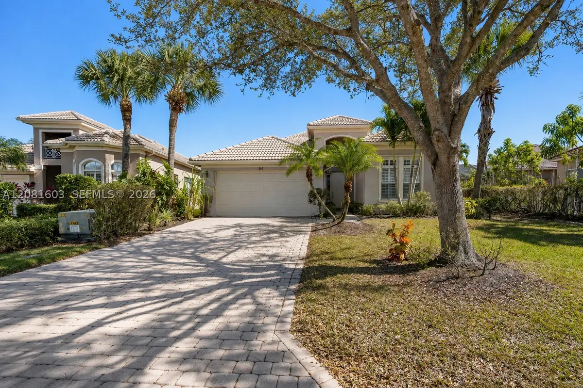 303 NW Somerset Cir, Port Saint Lucie, FL 34983 - #1
