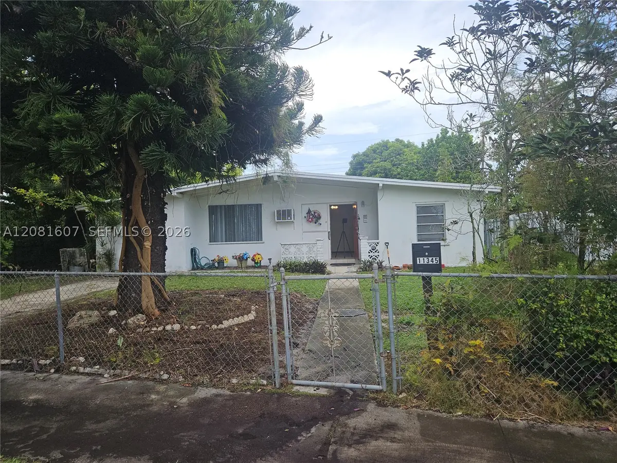 11345 SW 44th St, Miami, FL 33165 - #1