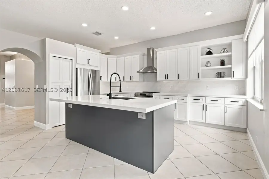 1521 SW 194th Ter, Pembroke Pines, FL 33029 - #3