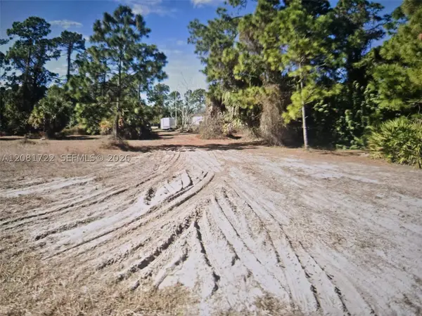 449 Zimmerman Ave S, Lehigh Acres, FL 33974