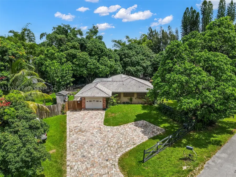 6105 SW 55th Ct, Davie, FL 33314 - #2