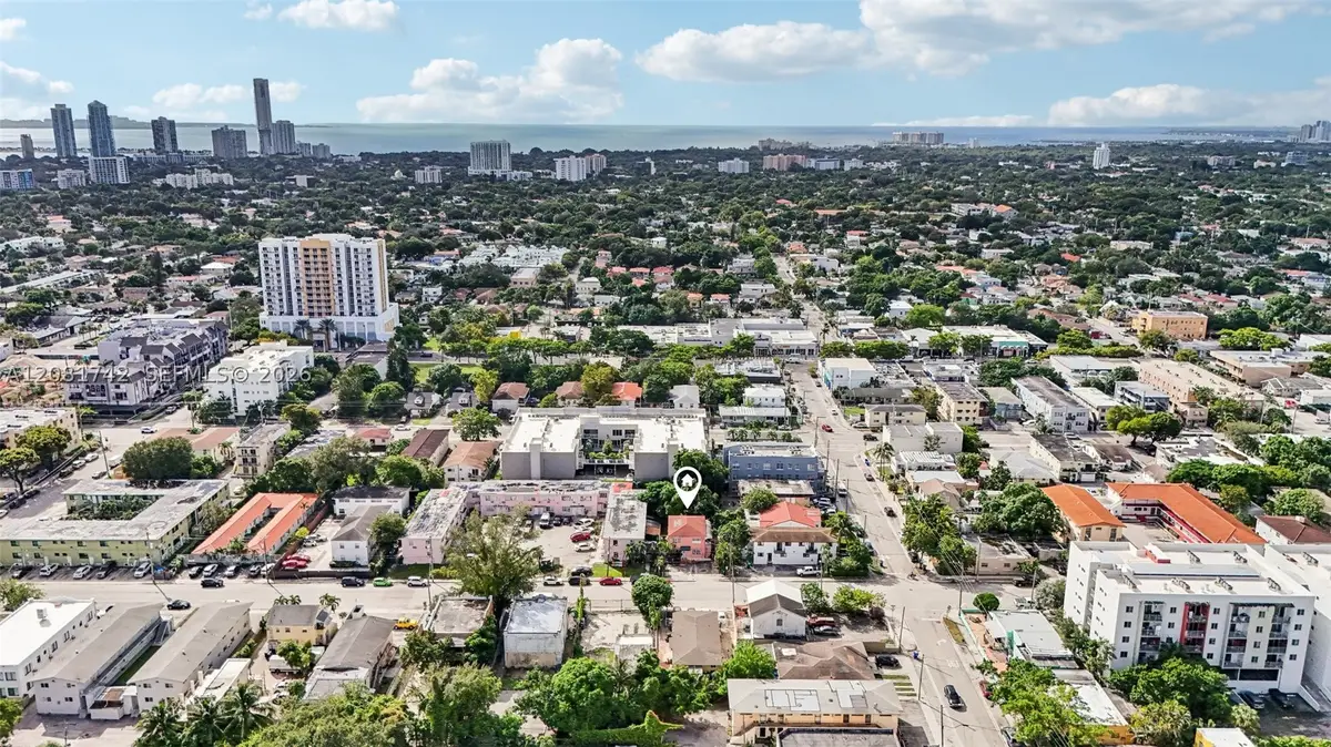 984 SW 6th St, Miami, FL 33130 - #1