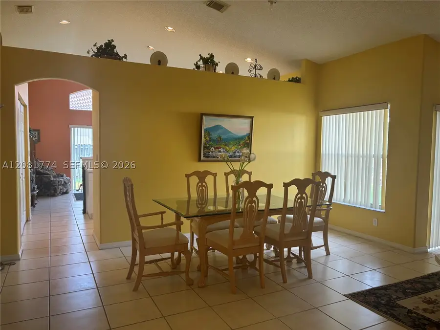 18581 NW 23rd St, Pembroke Pines, FL 33029 - #3