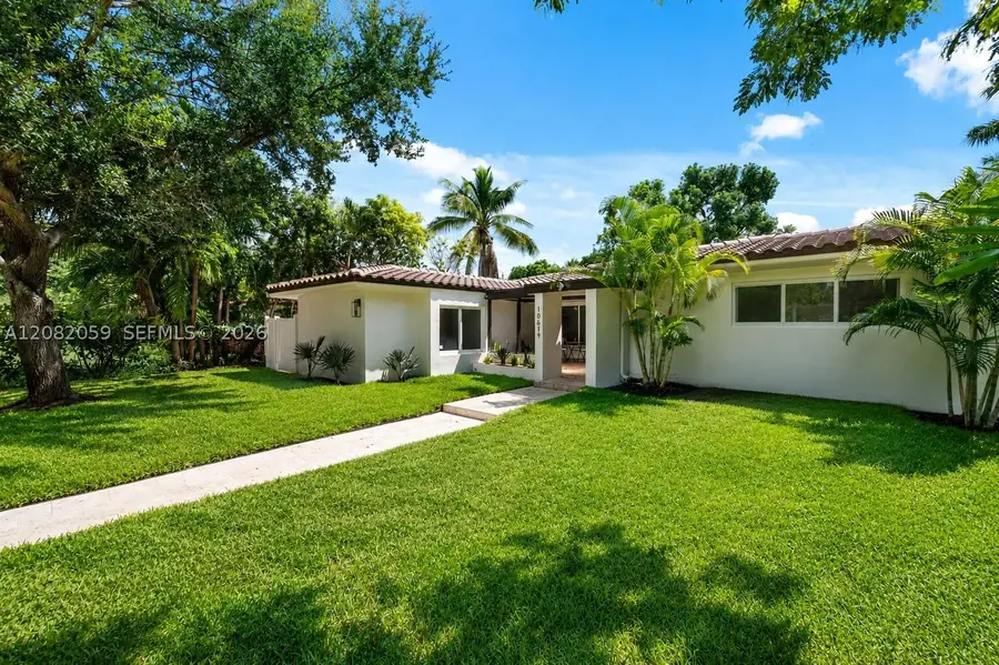 10619 NE 10th Pl, Miami Shores, FL 33138 - #2