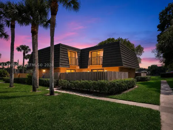 2404 24th Way, West Palm Beach, FL 33407