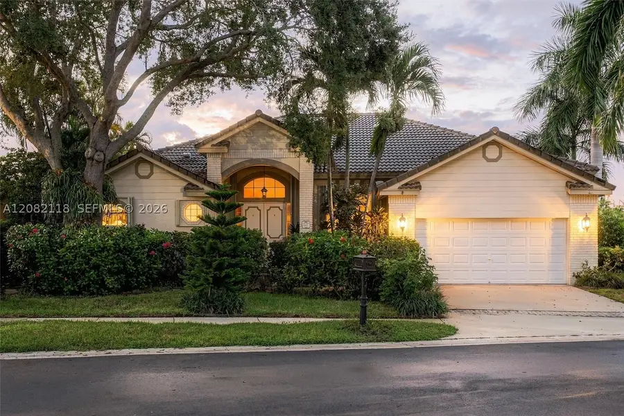 3026 Lakewood Dr, Weston, FL 33332 - #3