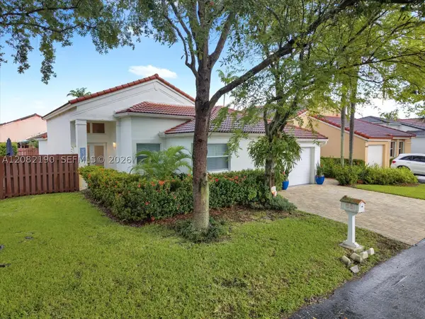 11837 SW 93rd Ter, Miami, FL 33186