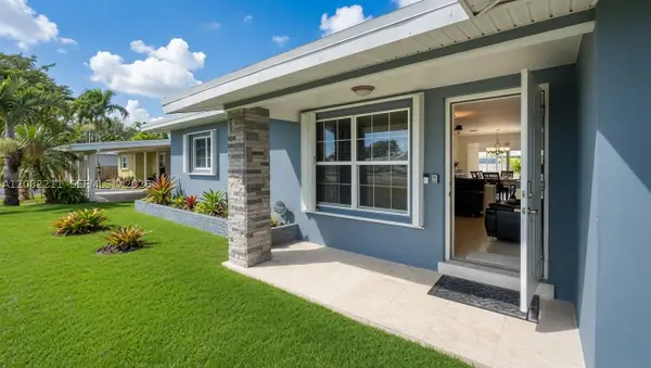 934 N 32nd Ave, Hollywood, FL 33021