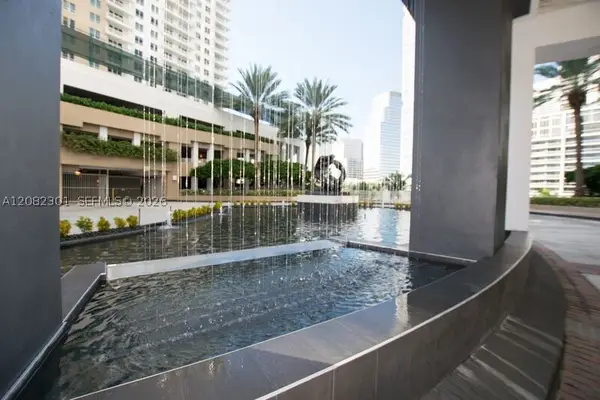 901 Brickell Key Blvd #1105, Miami, FL 33131
