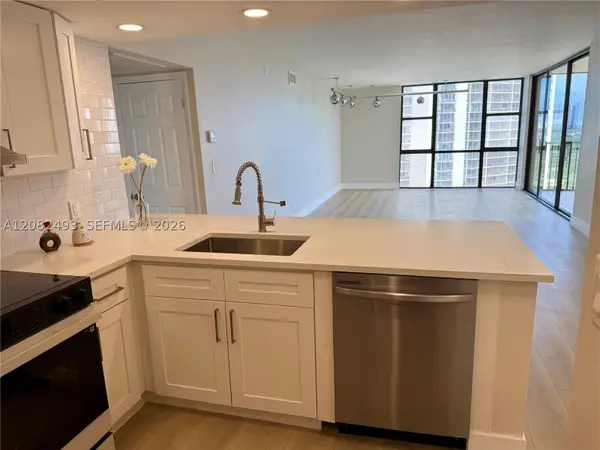 20335 W Country Club Dr #1203, Aventura, FL 33180