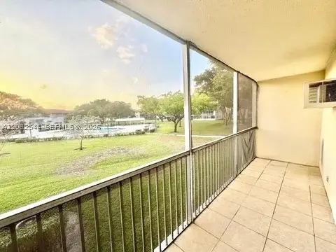 200 SW 132nd Way #209L, Pembroke Pines, FL 33027