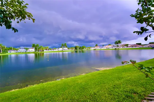 7132 SW 158th Path, Miami, FL 33193