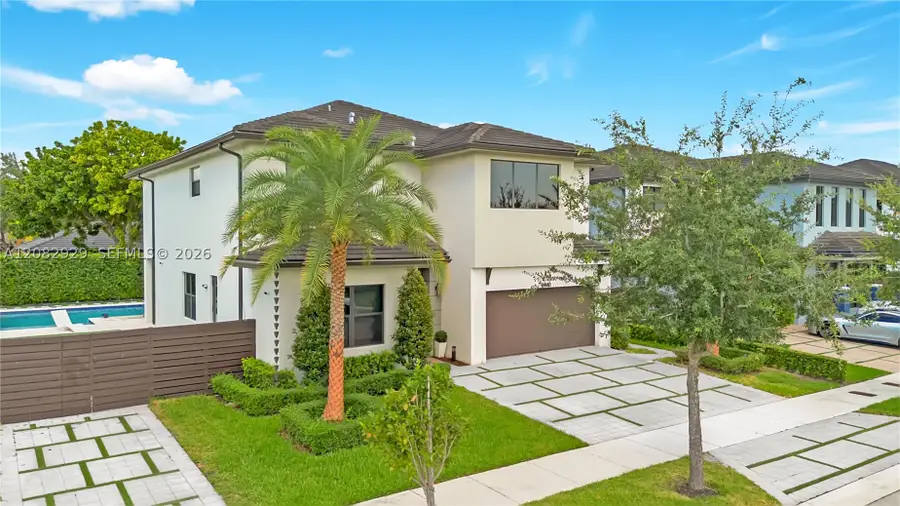 8981 NW 161st Ter, Miami Lakes, FL 33018 - #2