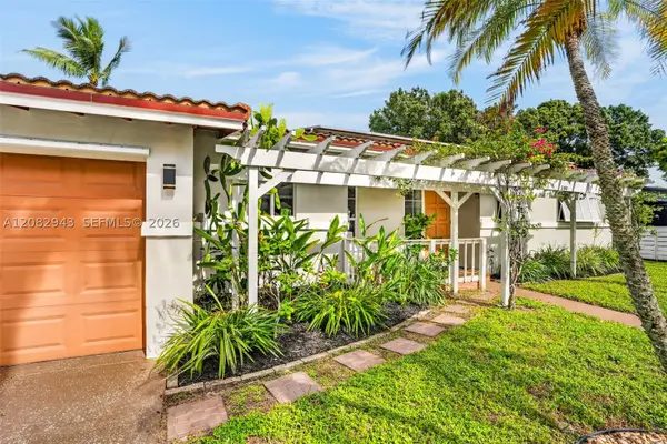 2100 SW 23rd Ter, Fort Lauderdale, FL 33312