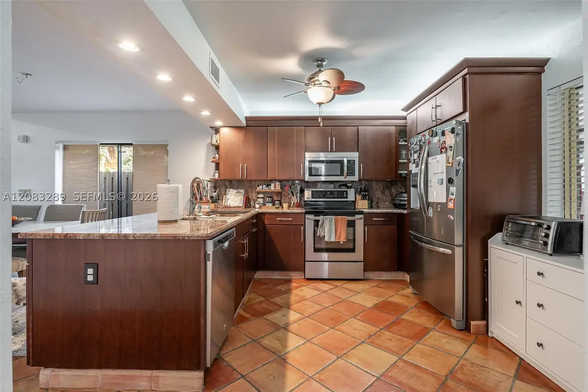 1427 SW 109th Way, Davie, FL 33324 - #1