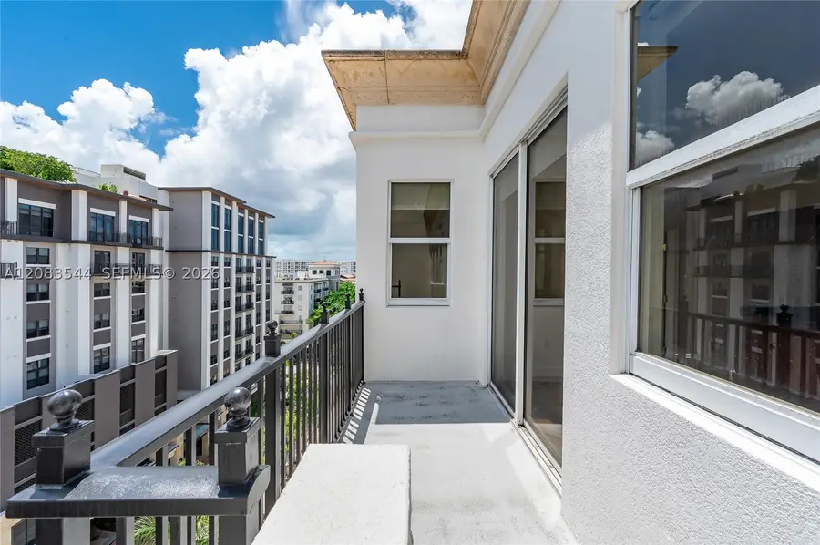 4100 Salzedo St #919, Coral Gables, FL 33146 - #3
