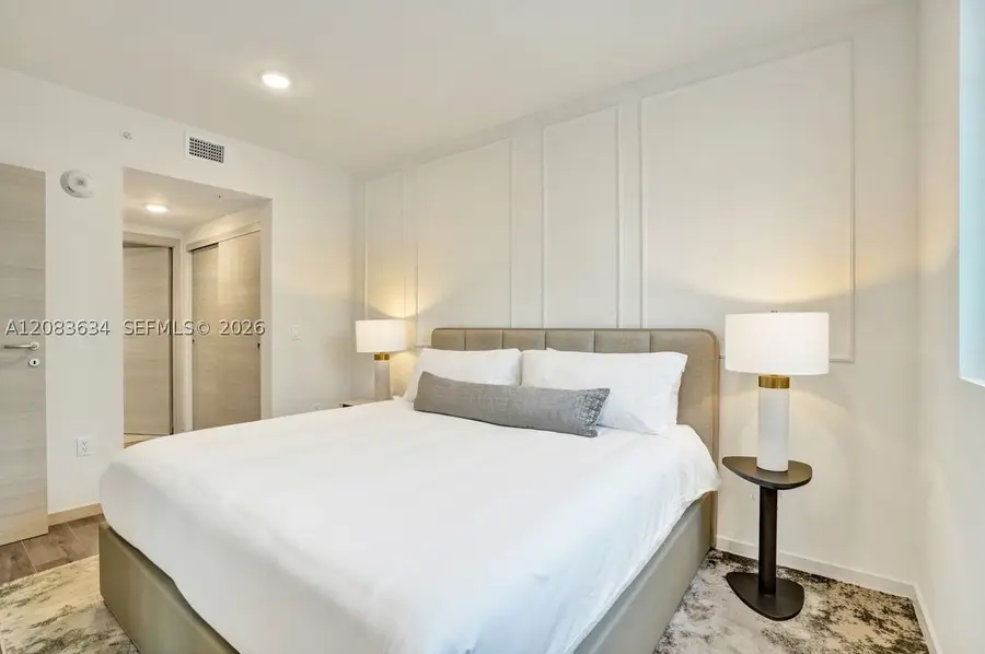 4220 Laguna St #403, Coral Gables, FL 33146 - #3