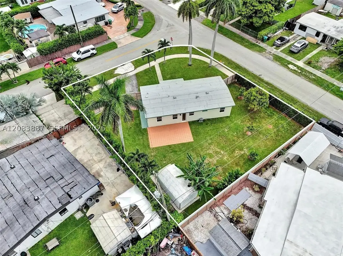 11250 SW 46th St, Miami, FL 33165 - #1