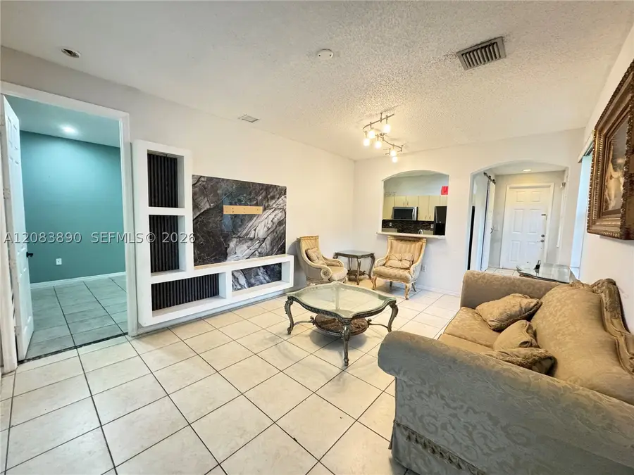 1017 NE 42nd Pl, Homestead, FL 33033 - #2