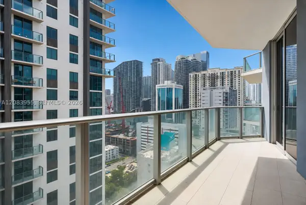 1010 SW 2nd Ave #2005, Miami, FL 33130
