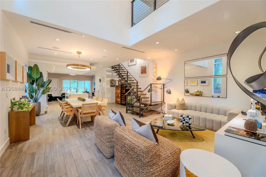 3167 Gifford Ln #3167, Miami, FL 33133 - #2