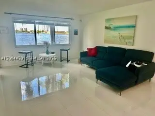 18901 NE 14th Ave #104, Miami, FL 33179