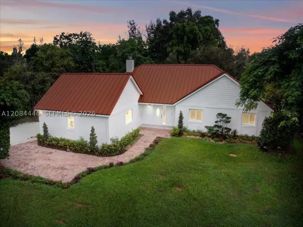 5600 SW 195th Terrace, Southwest Ranches, FL 33332
