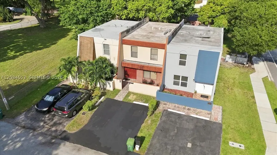 7597 NW 75th Ave, Tamarac, FL 33321 - #3