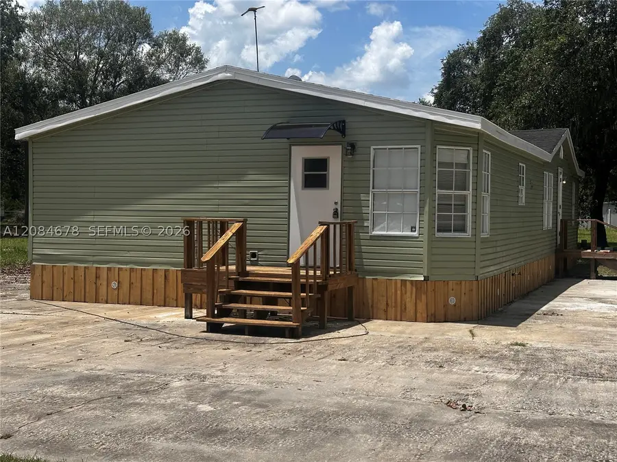 131 Oak Dr, Clewiston, FL 33440 - #3