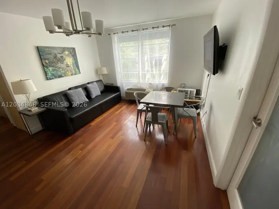 420 15th St #205, Miami Beach, FL 33139 - #2