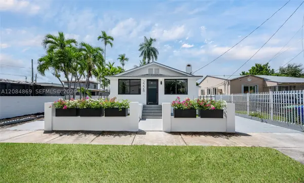 2228 SW 2nd St, Miami, FL 33135