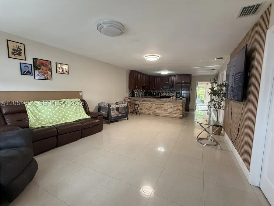 4435 NW 185th St, Miami Gardens, FL 33055 - #2