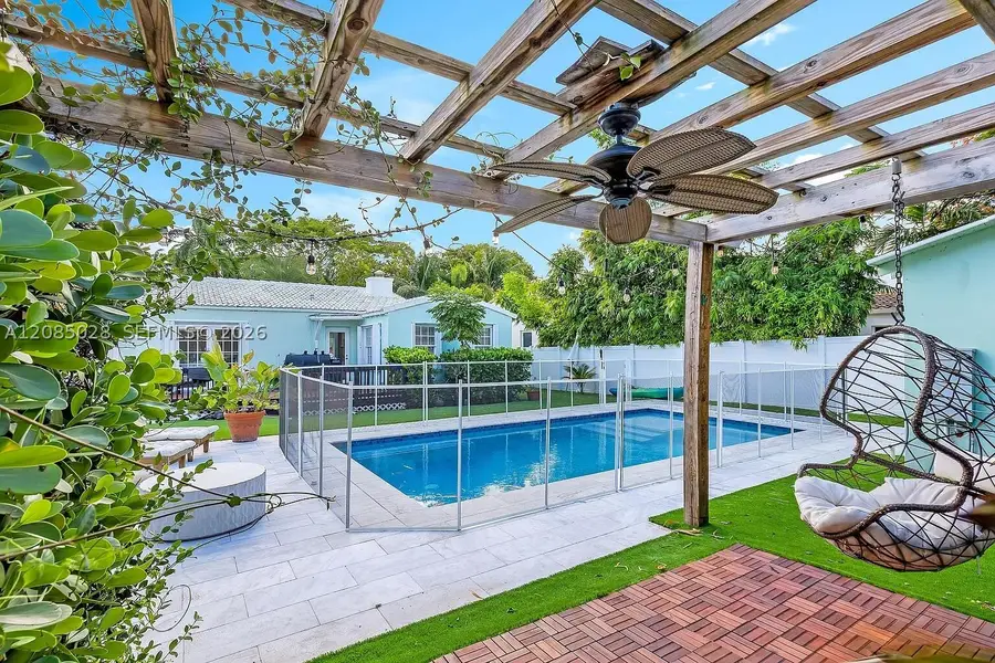 1621 NE 3rd Ct, Fort Lauderdale, FL 33301 - #2