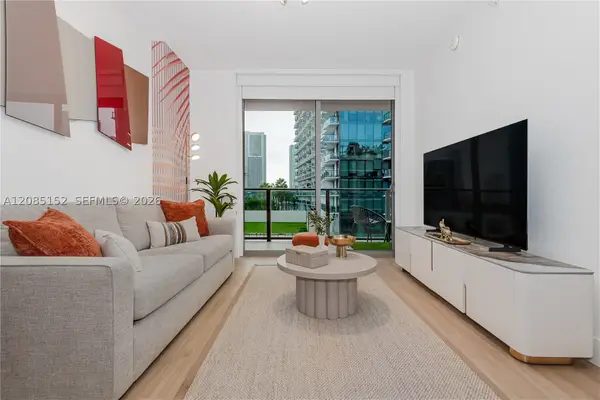 90 NE 32nd St #808, Miami, FL 33127